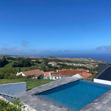 Villa With Amazing Pool And Spectacular Views * Feteira Grande